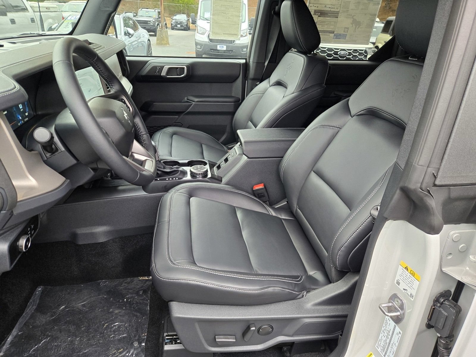 New 2026 Ford Bronco Outer Banks AWD/4WD image 8