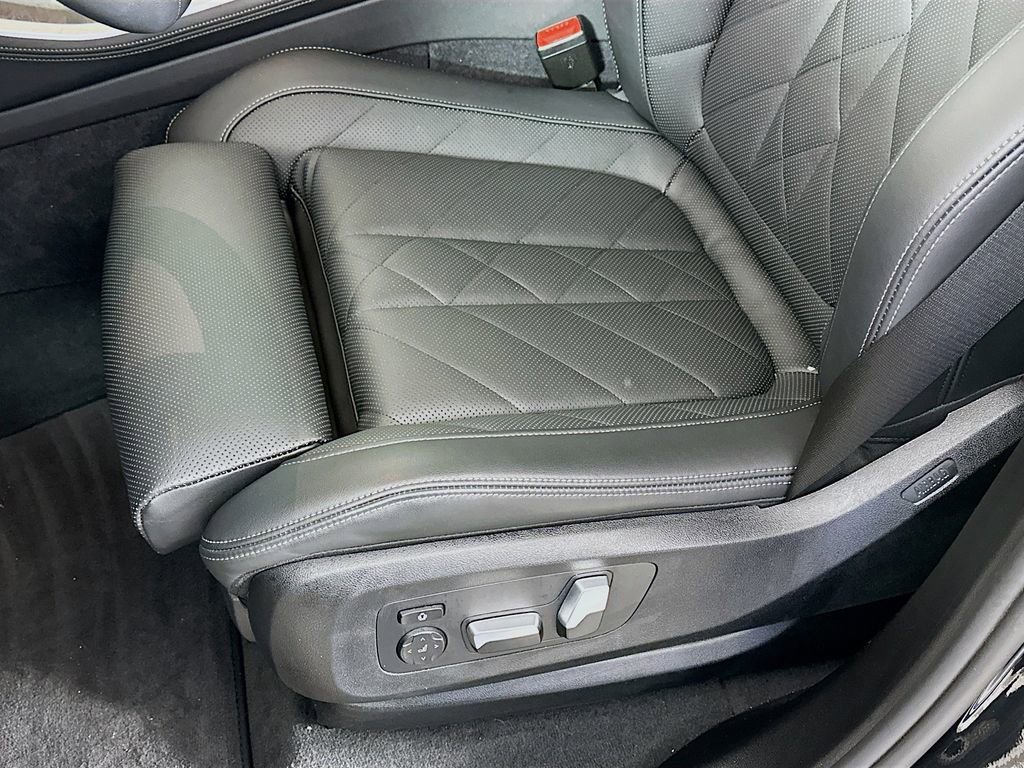 Used 2025 BMW X5 xDrive40i w/ Premium Package AWD/4WD image 27