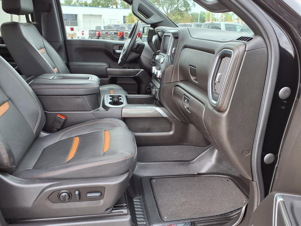 Used 2022 GMC Sierra 1500 AT4 image 13