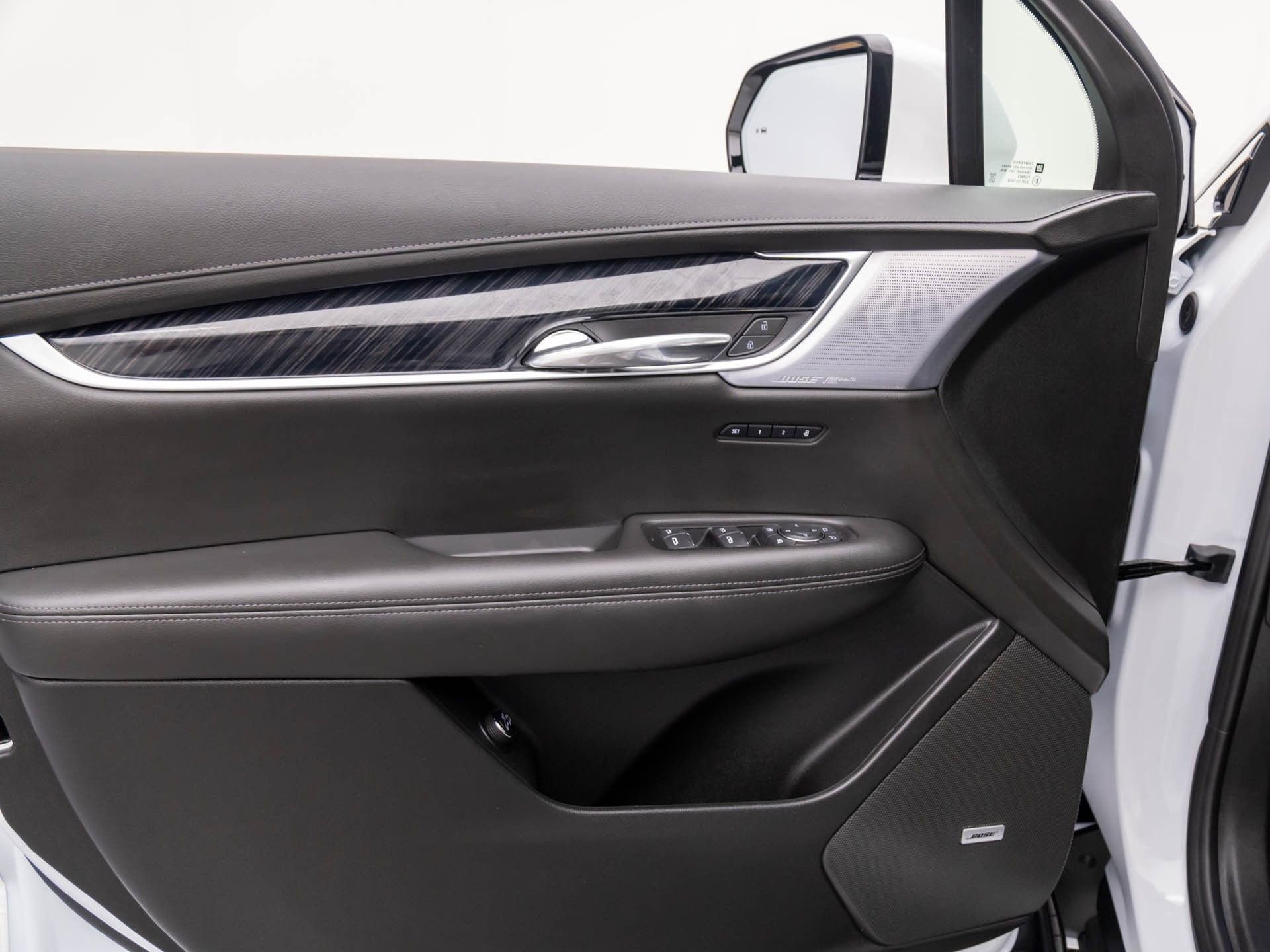 New 2025 Cadillac XT6 Premium Luxury image 15