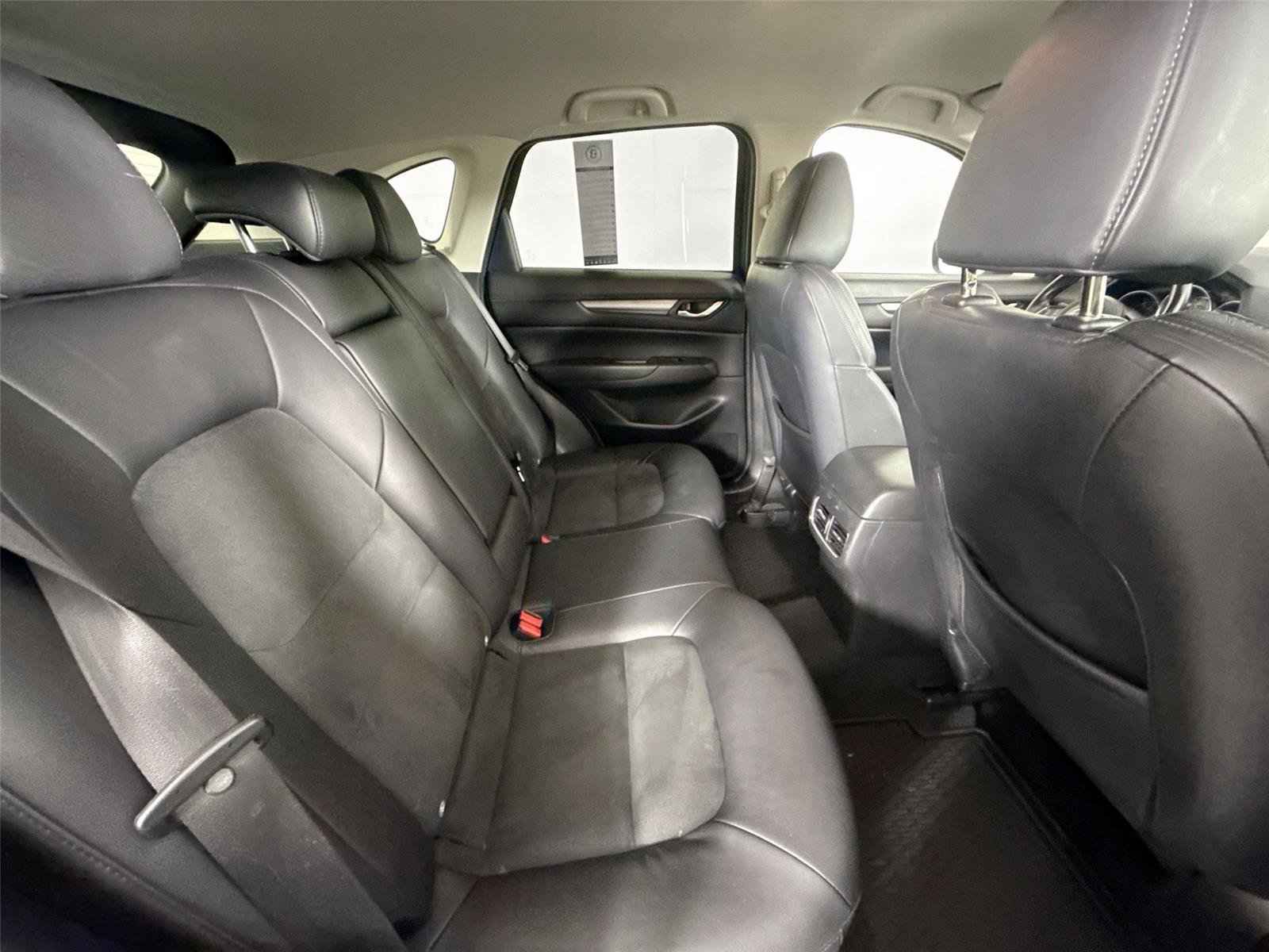 Used 2021 MAZDA CX-5 Touring image 43