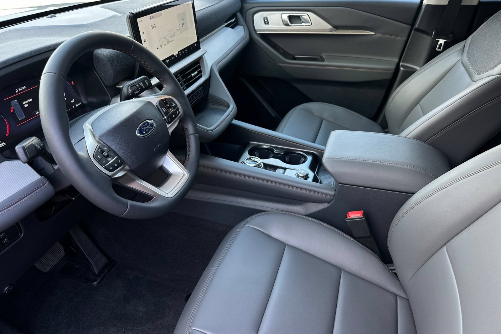New 2026 Ford Explorer Active w/ Active Comfort Package RWD image 9