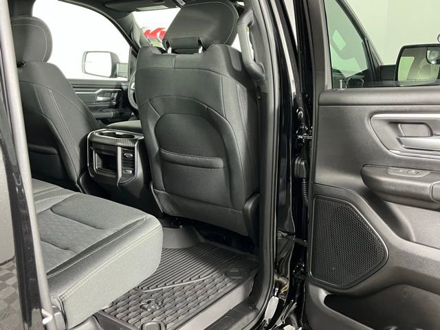 New 2026 RAM 1500 4x4 Crew Cab image 26