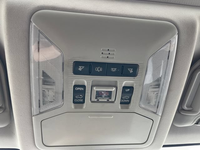 Used 2019 Toyota RAV4 Adventure w/ Cold Weather Package AWD/4WD image 19