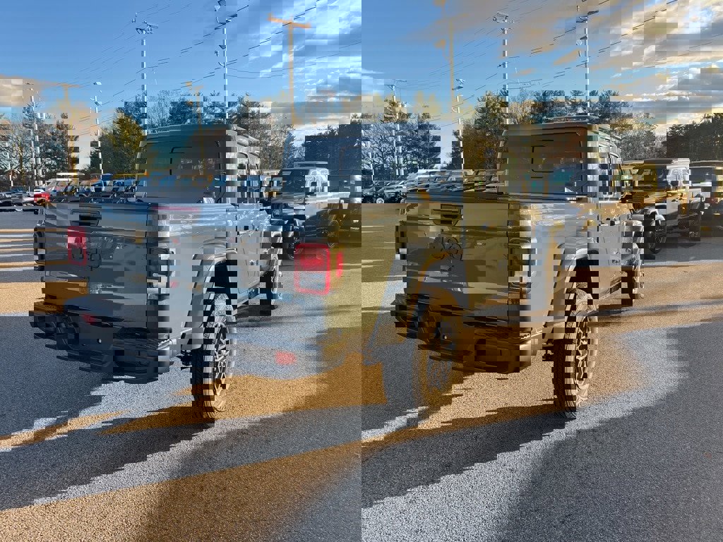 New 2026 Jeep Gladiator Sport image 7