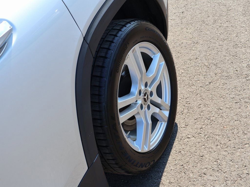 Used 2020 Mercedes-Benz GLB 250 4MATIC image 39