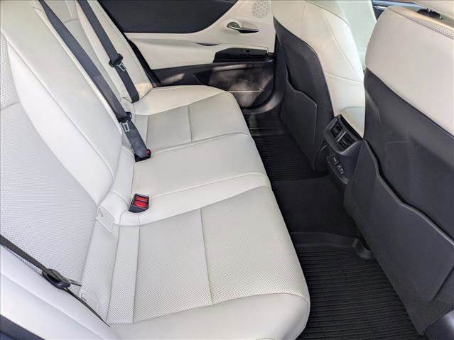 Used 2025 Lexus ES 350 w/ Premium Package image 19