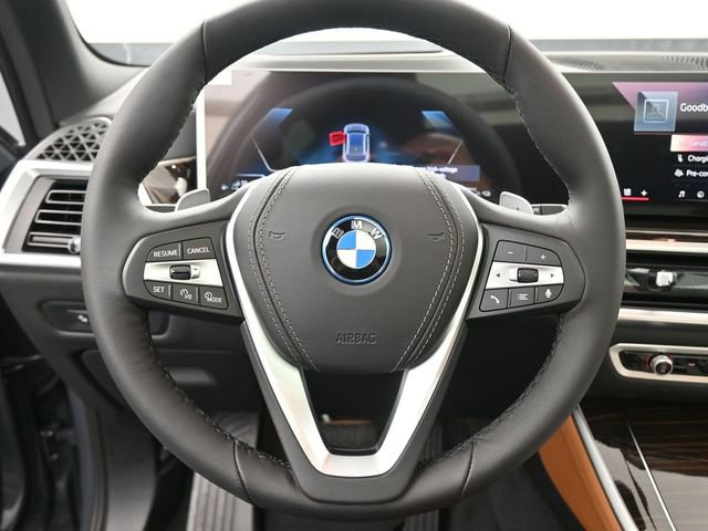 New 2026 BMW X5 xDrive50e w/ Climate Comfort Package image 28