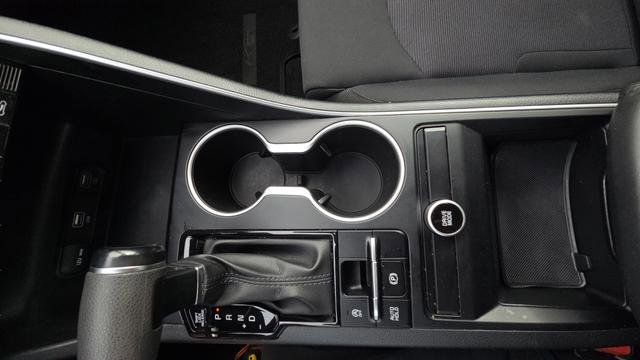 Used 2022 Kia K5 LX image 30
