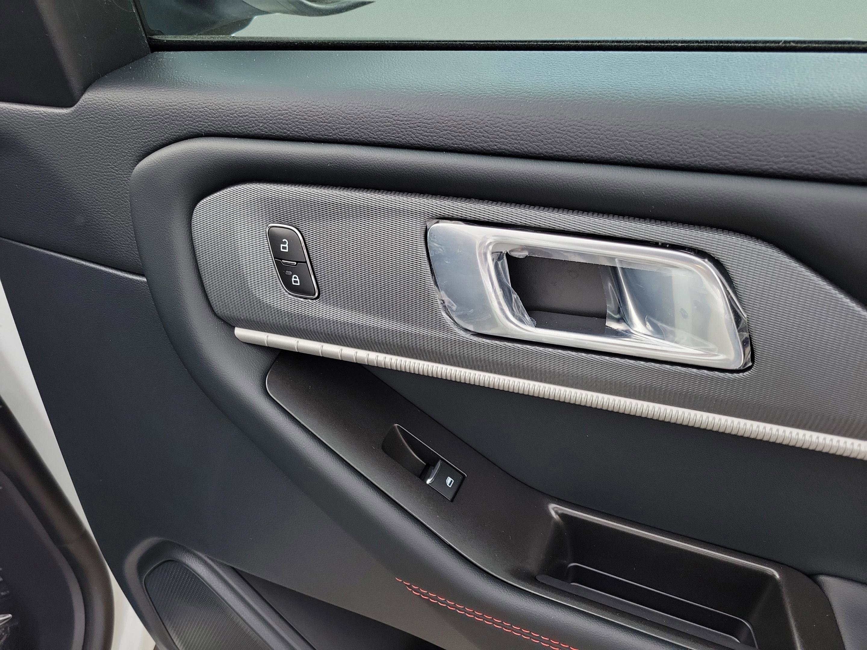 New 2026 Ford Explorer ST-Line RWD image 29