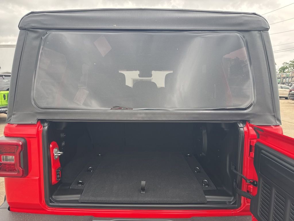 New 2025 Jeep Wrangler Unlimited Sahara AWD/4WD image 33