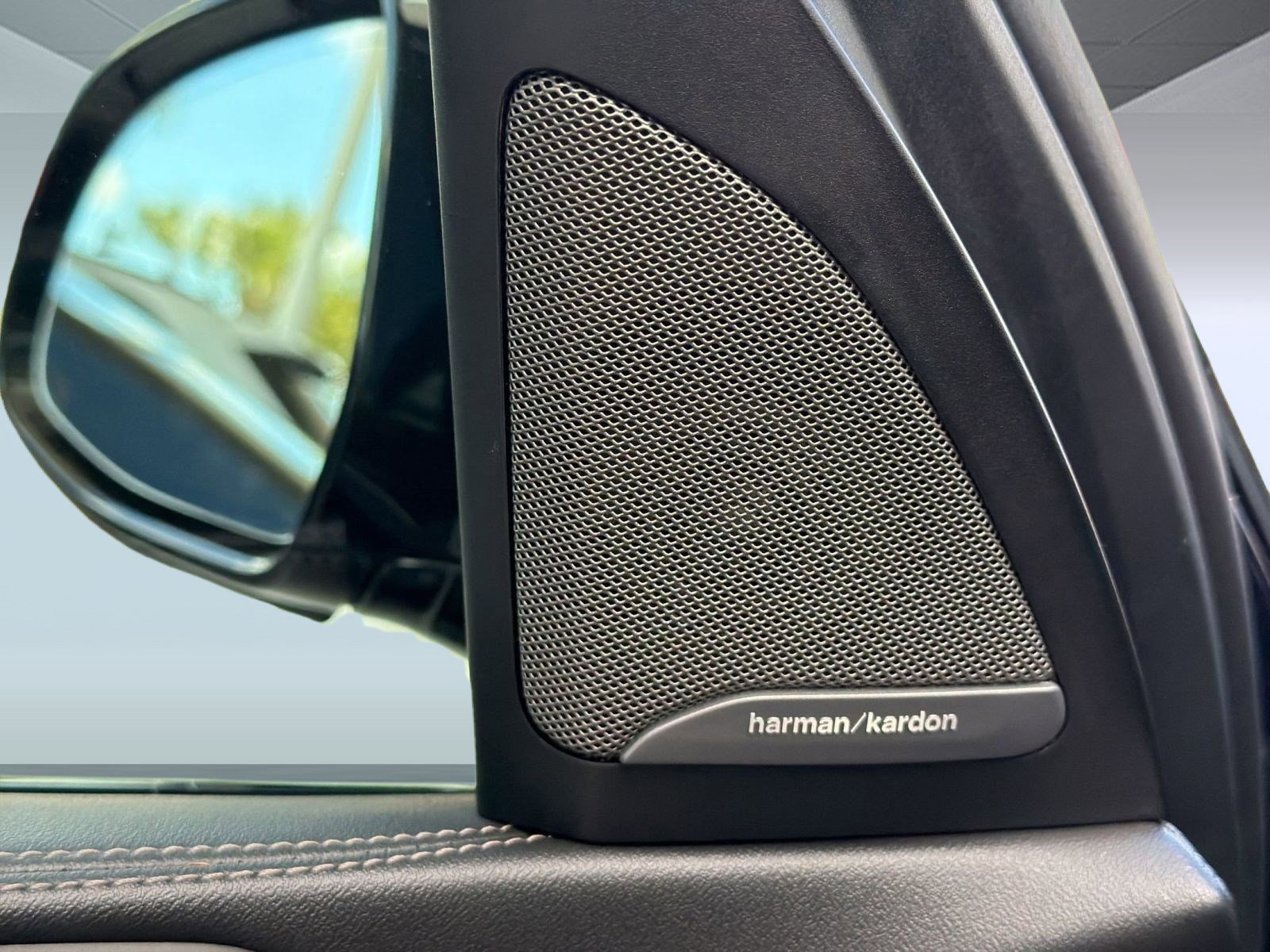 Certified 2024 BMW X5 xDrive40i w/ M Sport Package image 22