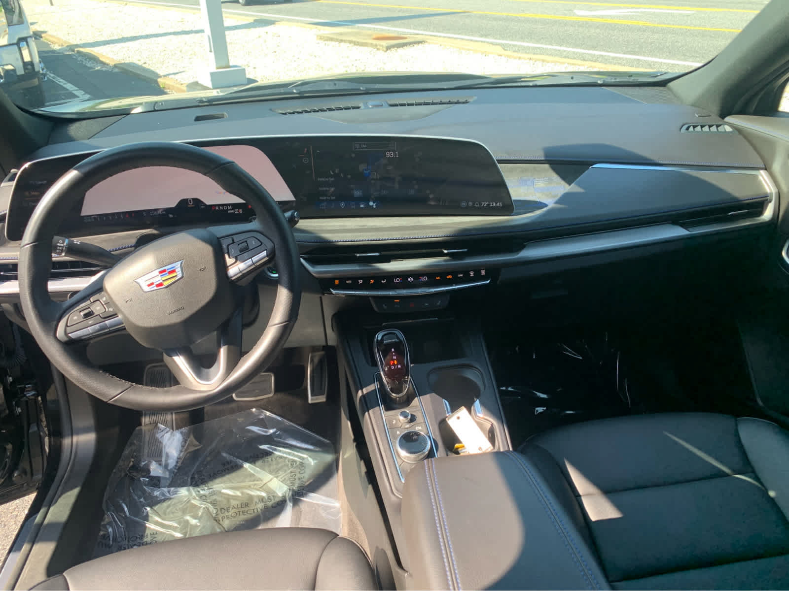 Used 2024 Cadillac XT4 Sport w/ Active Safety Package AWD/4WD image 9