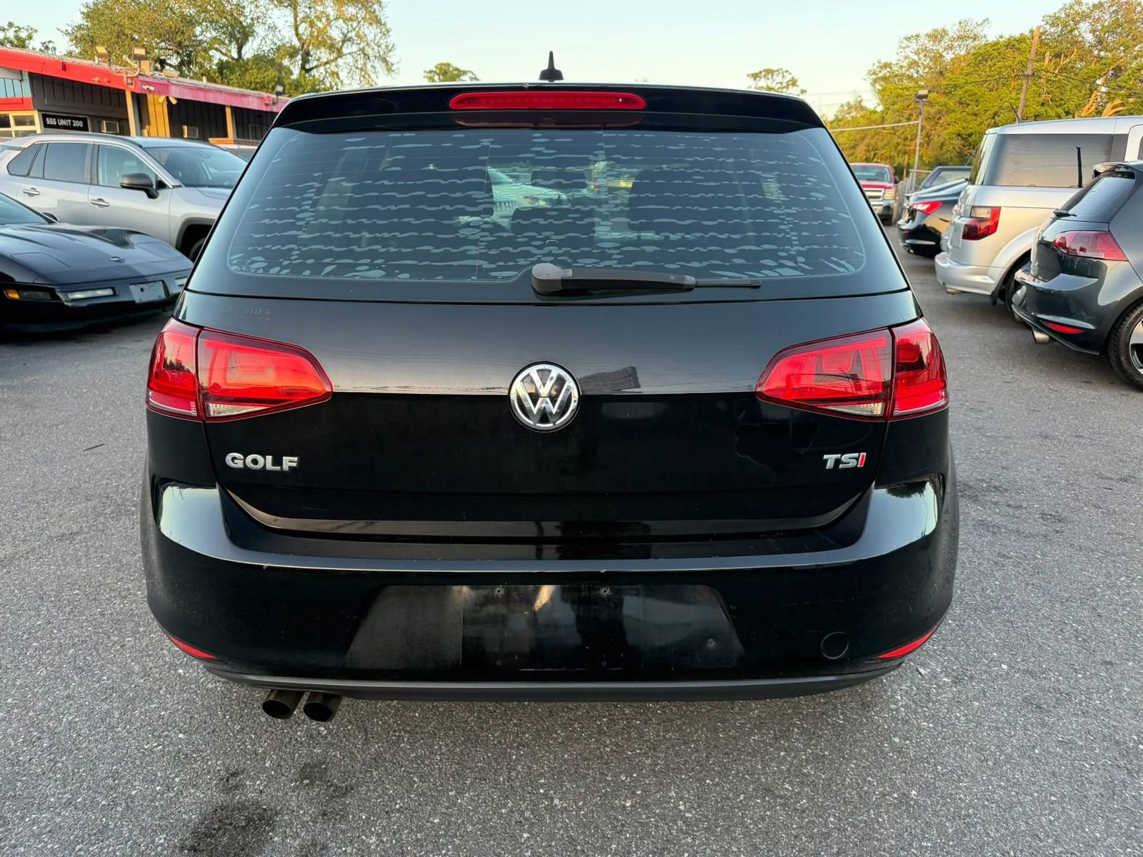 Used 2017 Volkswagen Golf S FWD image 6