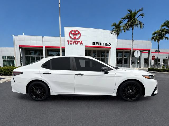 Used 2021 Toyota Camry SE AWD/4WD image 8