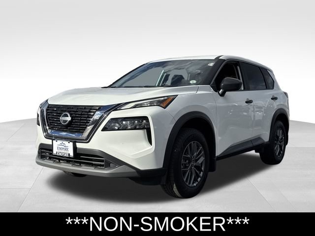 Used 2023 Nissan Rogue S image 7