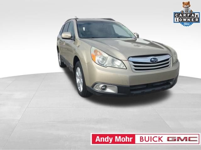 Used 2010 Subaru Outback 2.5i Premium AWD/4WD image 4