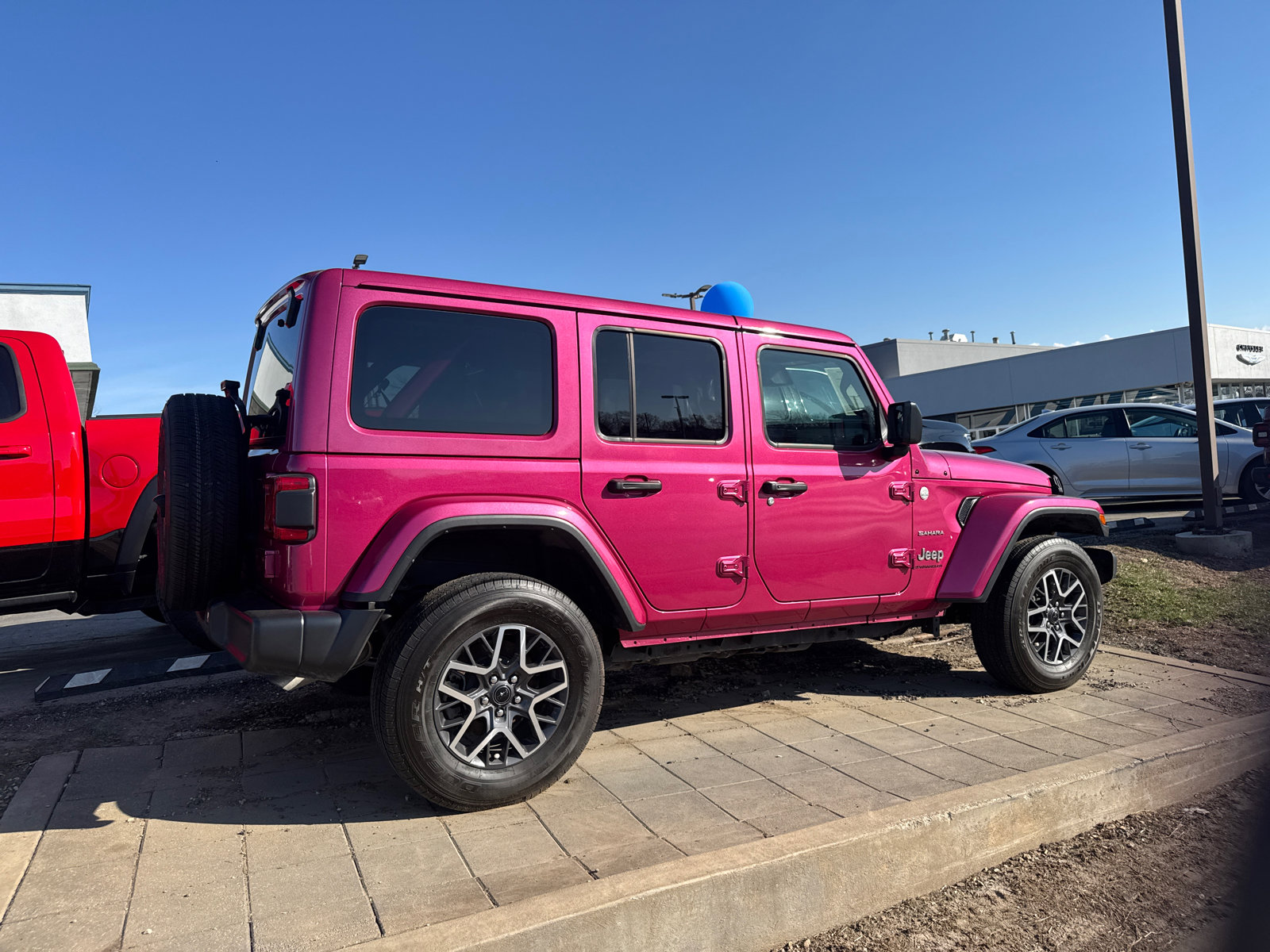 Used 2024 Jeep Wrangler Sahara w/ Safety Group image 5