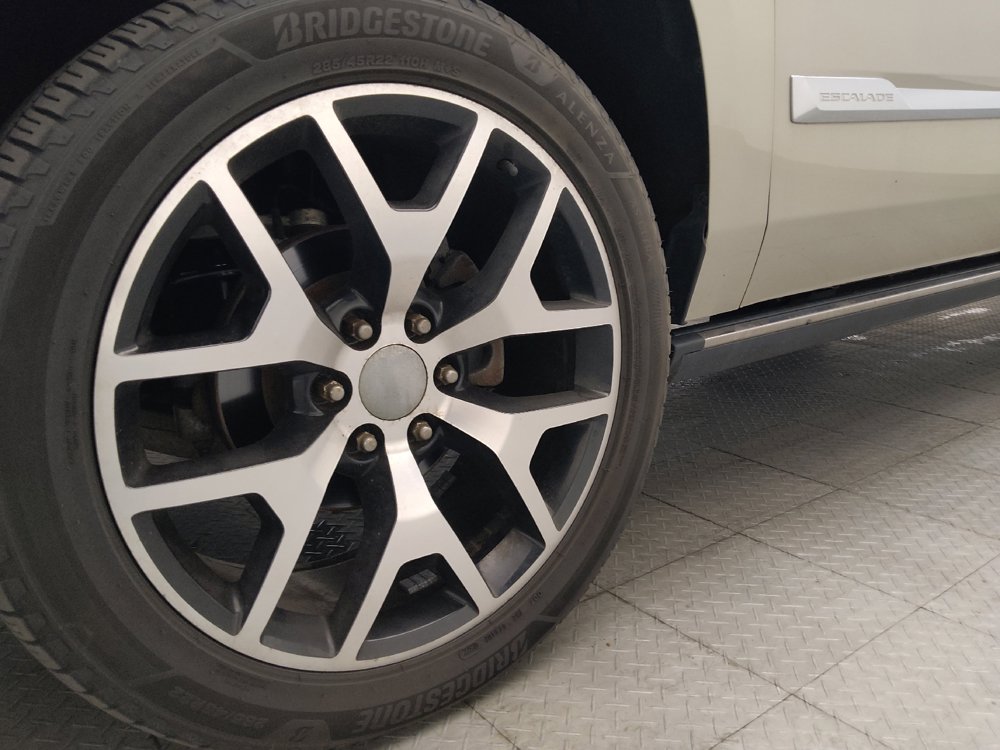 Used 2016 Cadillac Escalade ESV Premium AWD/4WD image 31