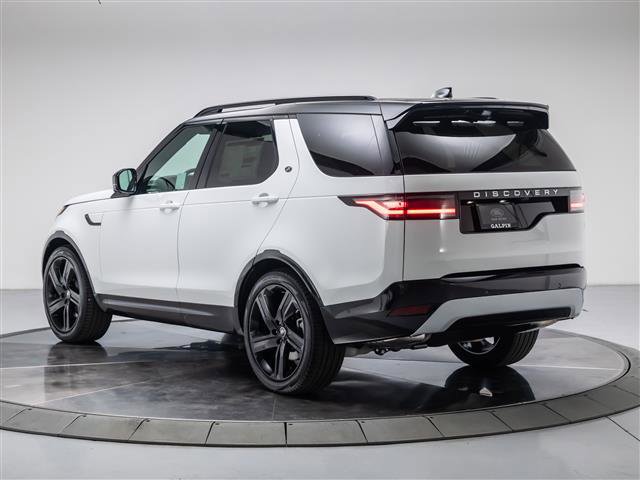 New 2026 Land Rover Discovery Limited Edition image 3