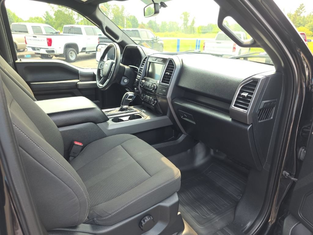 Used 2016 Ford F150 XLT w/ Equipment Group 301A Mid AWD/4WD image 25