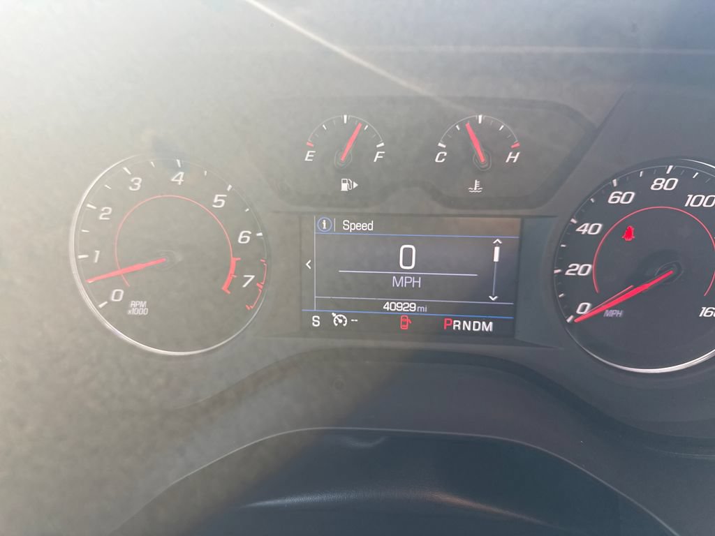 Used 2021 Chevrolet Camaro LT RWD image 17