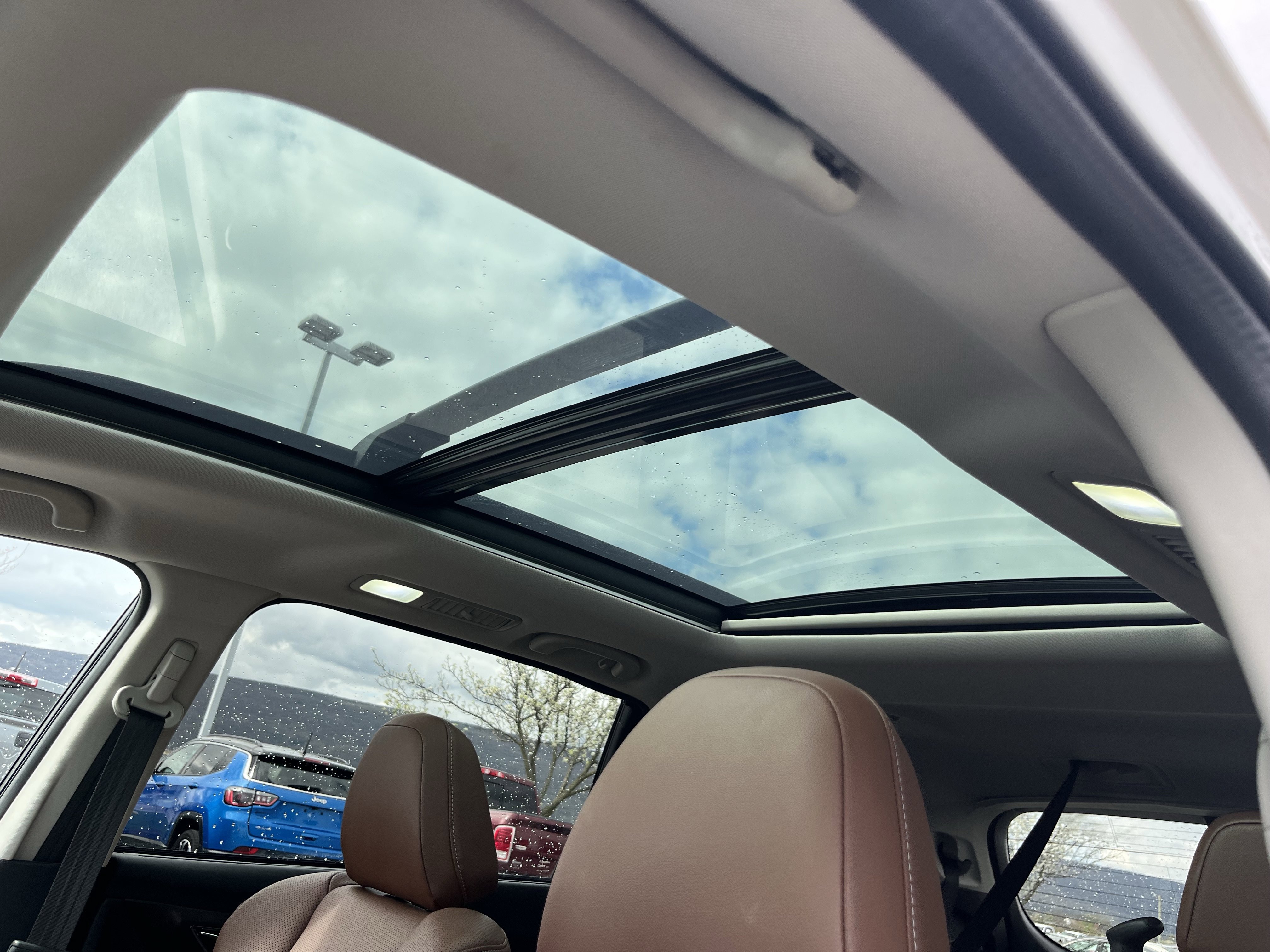 Used 2022 Subaru Ascent Touring w/ Popular Package #2A image 29