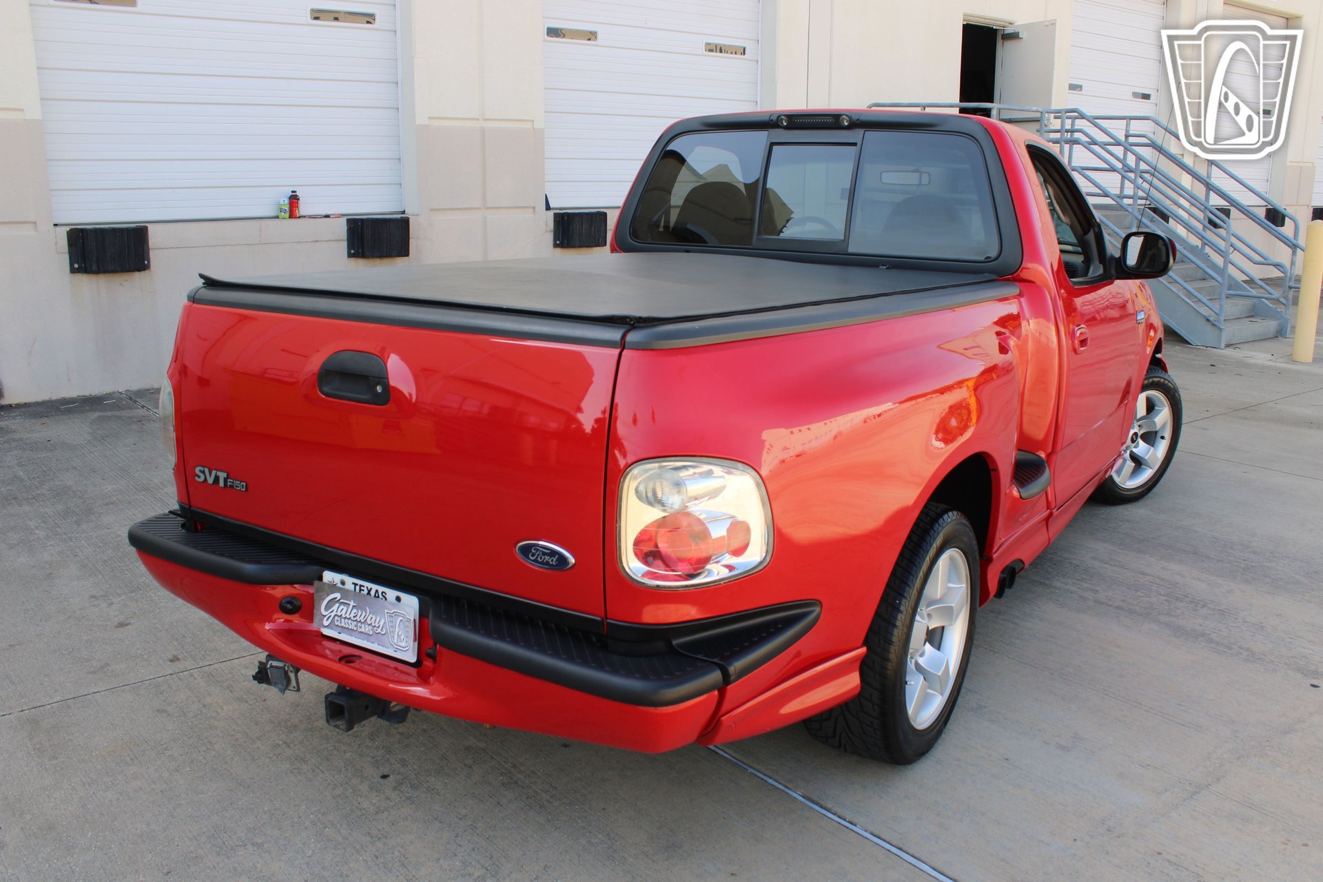 Used 2001 Ford F150 Lightning RWD image 16