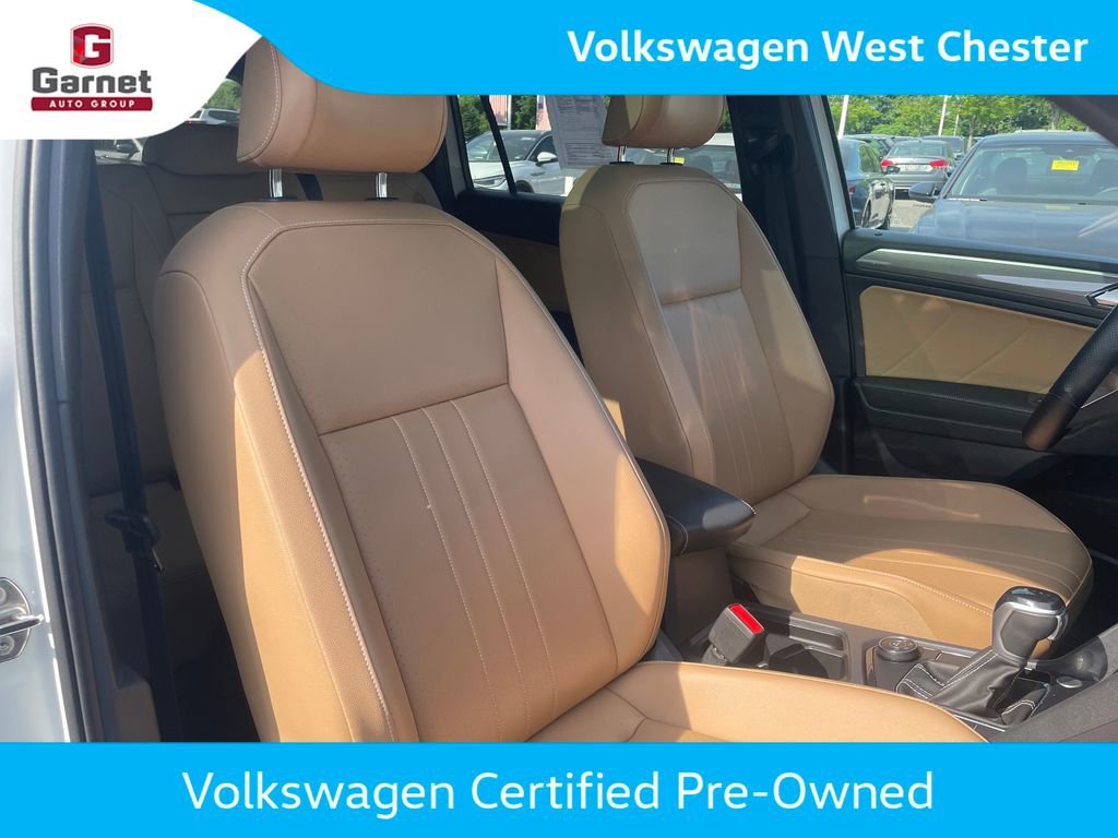 Certified 2024 Volkswagen Tiguan SE R-Line AWD/4WD image 31