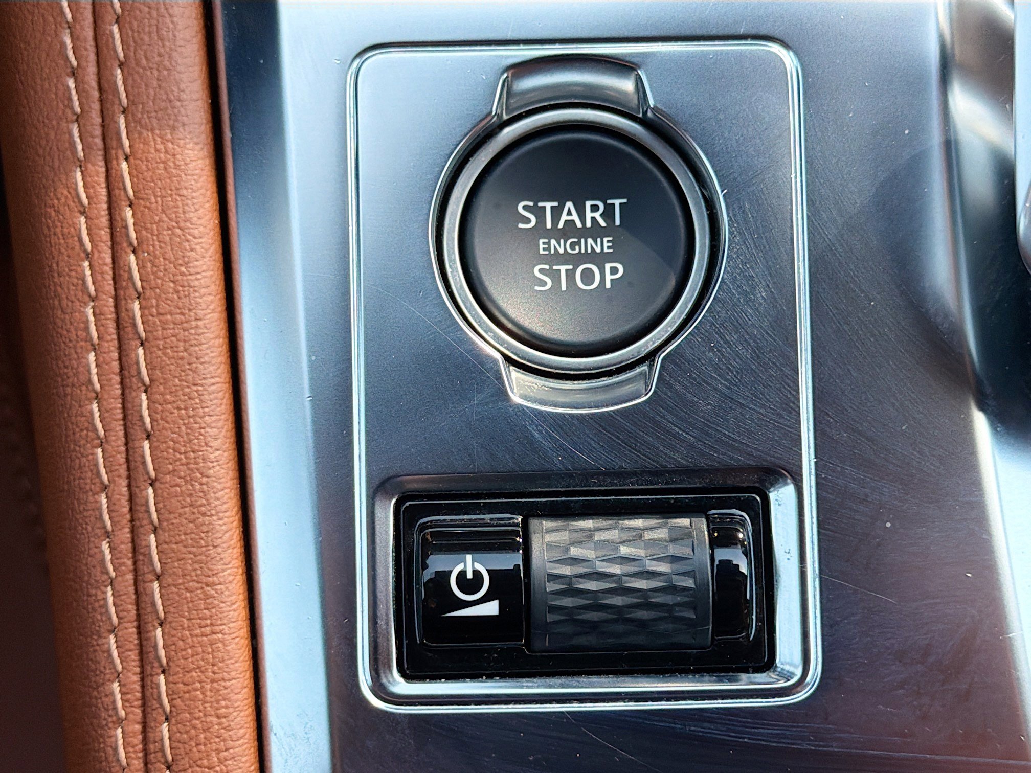 Used 2024 Jaguar F-PACE R-Dynamic S image 37