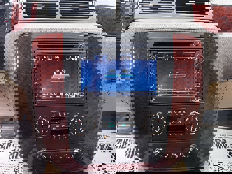 Used 2011 Chevrolet Tahoe LTZ image 36