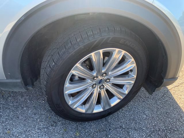 Certified 2022 Ford Explorer Limited w/ Equipment Group 301A RWD image 39