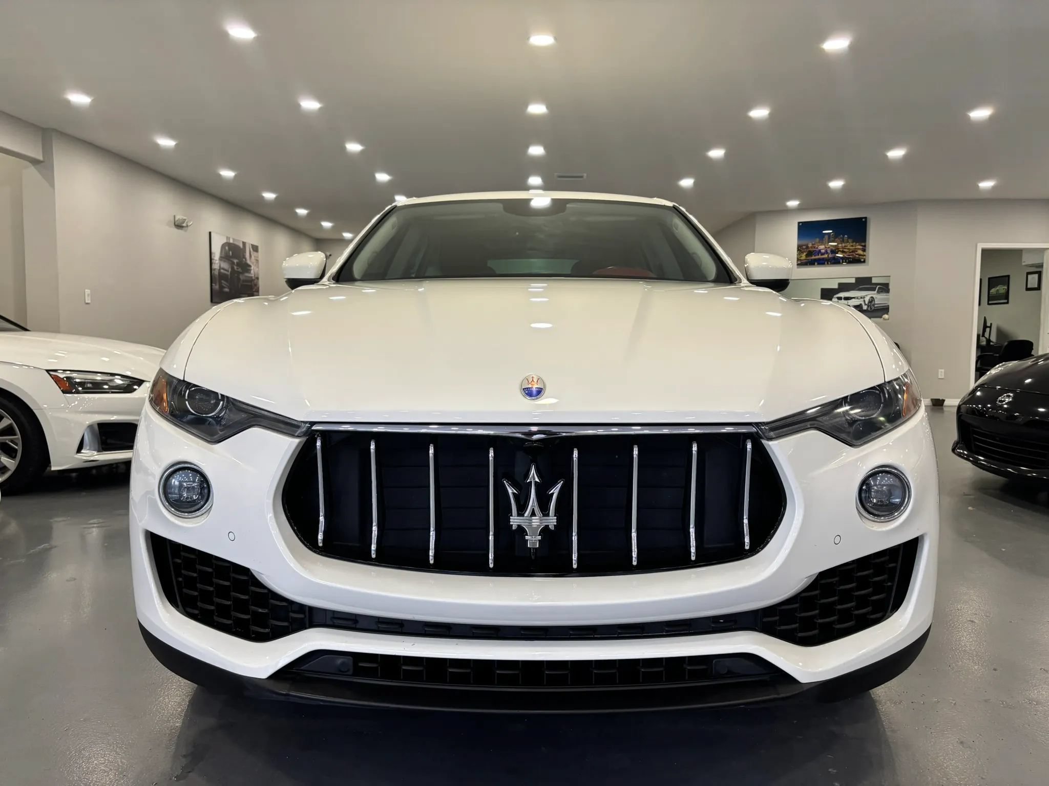 Used 2017 Maserati Levante AWD/4WD image 2