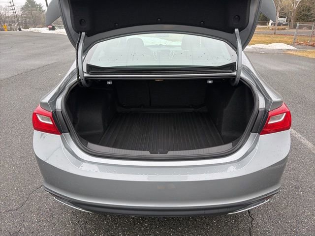 Used 2023 Chevrolet Malibu RS w/ LPO, Floor Liner Package image 8