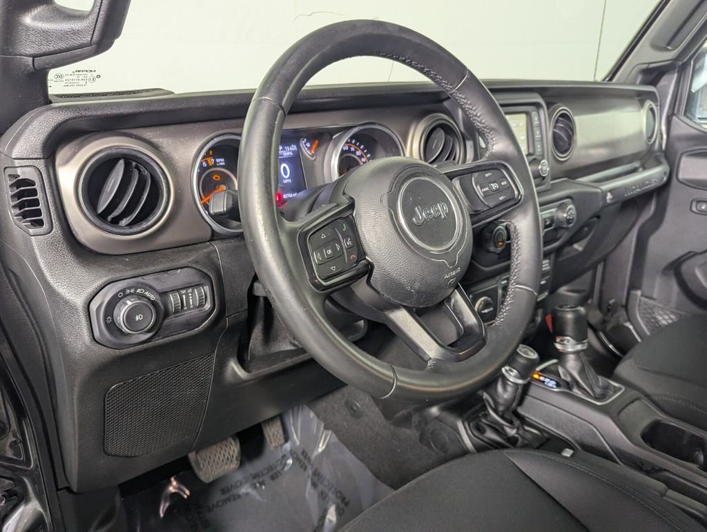 Used 2018 Jeep Wrangler Unlimited Sport S image 13