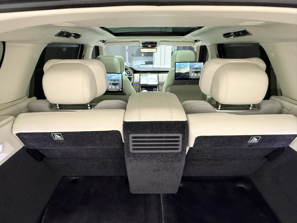Used 2023 Land Rover Range Rover SV AWD/4WD image 78