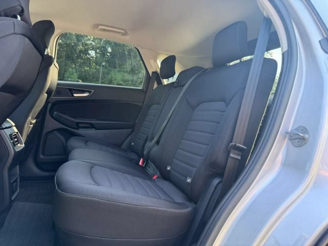 Used 2016 Ford Edge SE AWD/4WD image 12