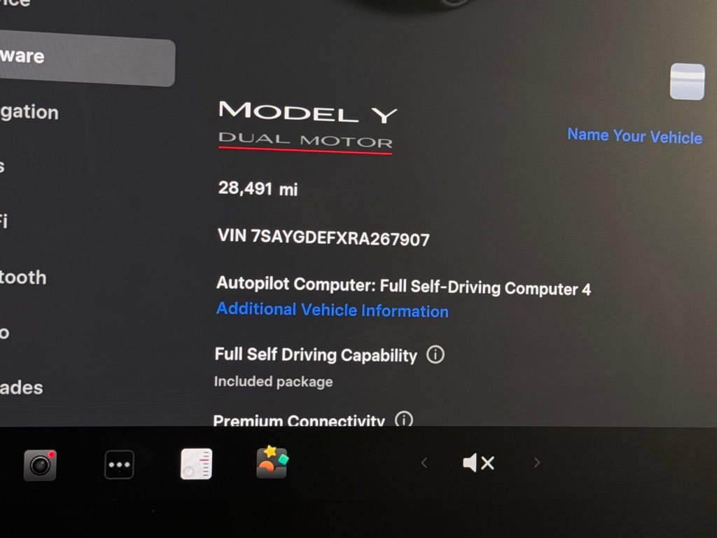 Used 2024 Tesla Model Y Performance image 14