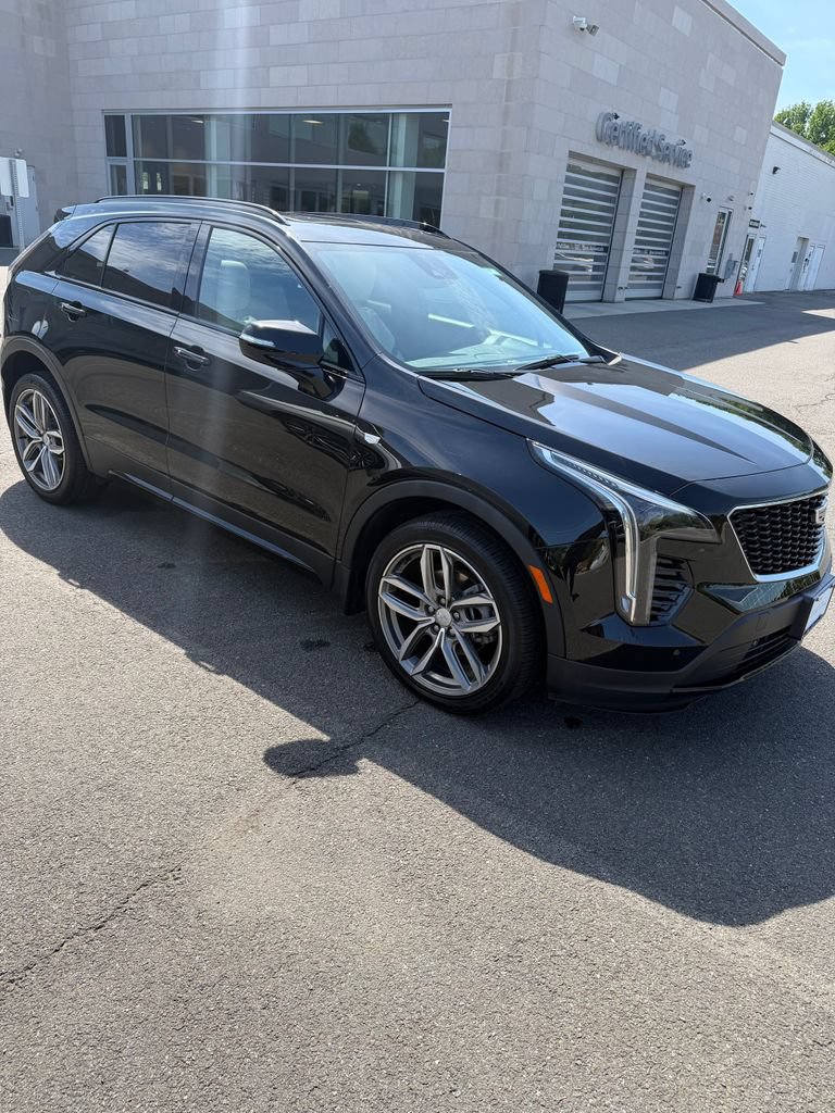 Used 2022 Cadillac XT4 Sport AWD/4WD image 3