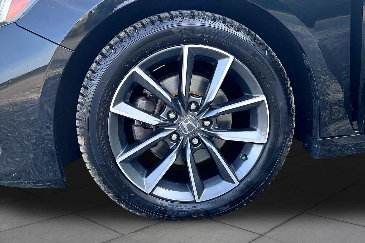 Used 2021 Honda Accord EX-L image 11