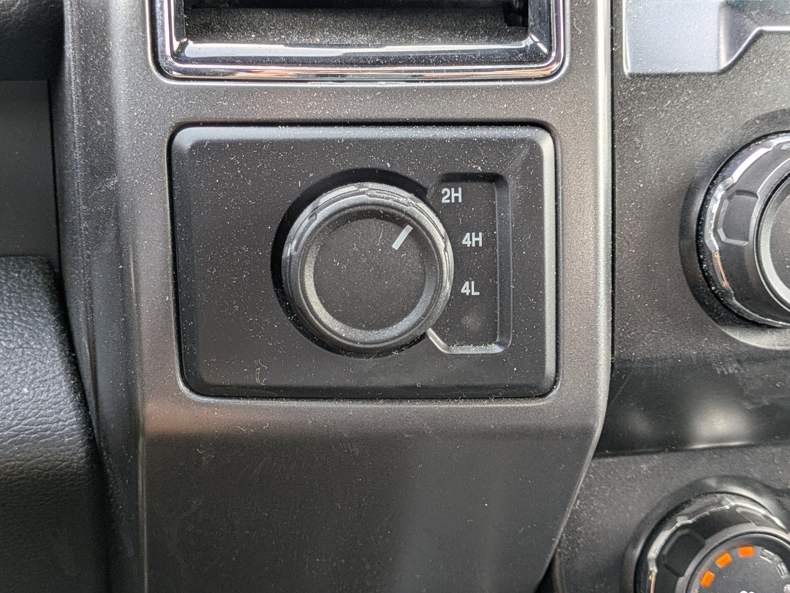 Used 2019 Ford F150 XLT w/ Equipment Group 302A Luxury AWD/4WD image 27
