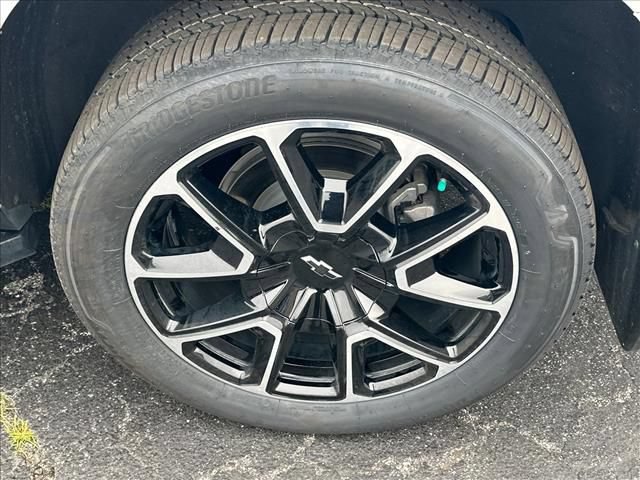 Certified 2023 Chevrolet Tahoe RST w/ Luxury Package AWD/4WD image 38