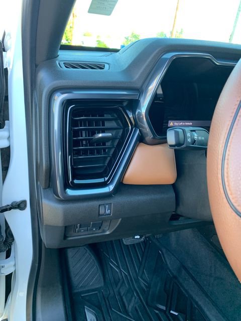 Used 2023 GMC Canyon AT4 w/ AT4 Premium Package AWD/4WD image 20