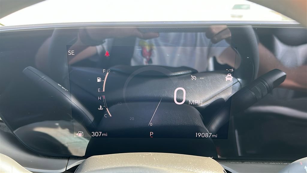 Used 2025 Buick Envista Preferred image 2