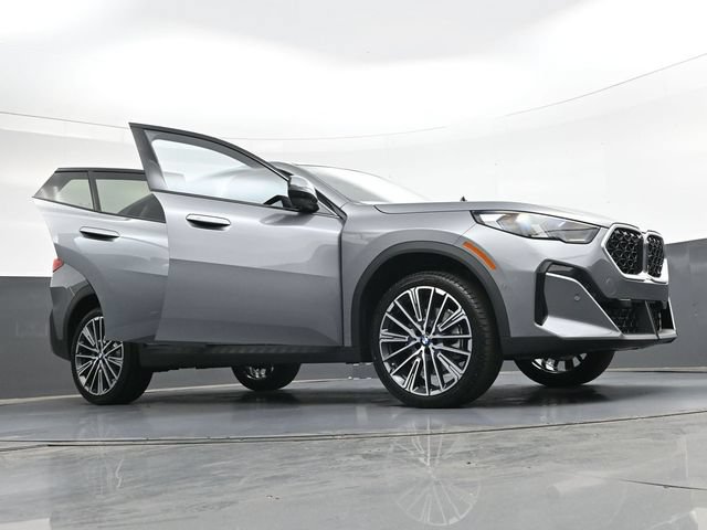 New 2026 BMW X2 xDrive28i w/ Technology Package AWD/4WD image 47
