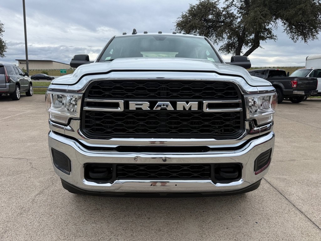 Used 2022 RAM 3500 Tradesman w/ Chrome Appearance Group AWD/4WD image 2