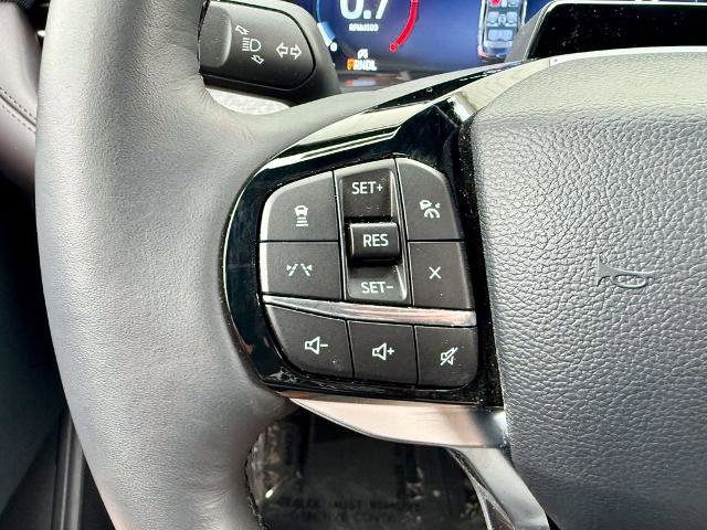 Certified 2025 Ford Explorer Platinum w/ LUX Leather Package image 28