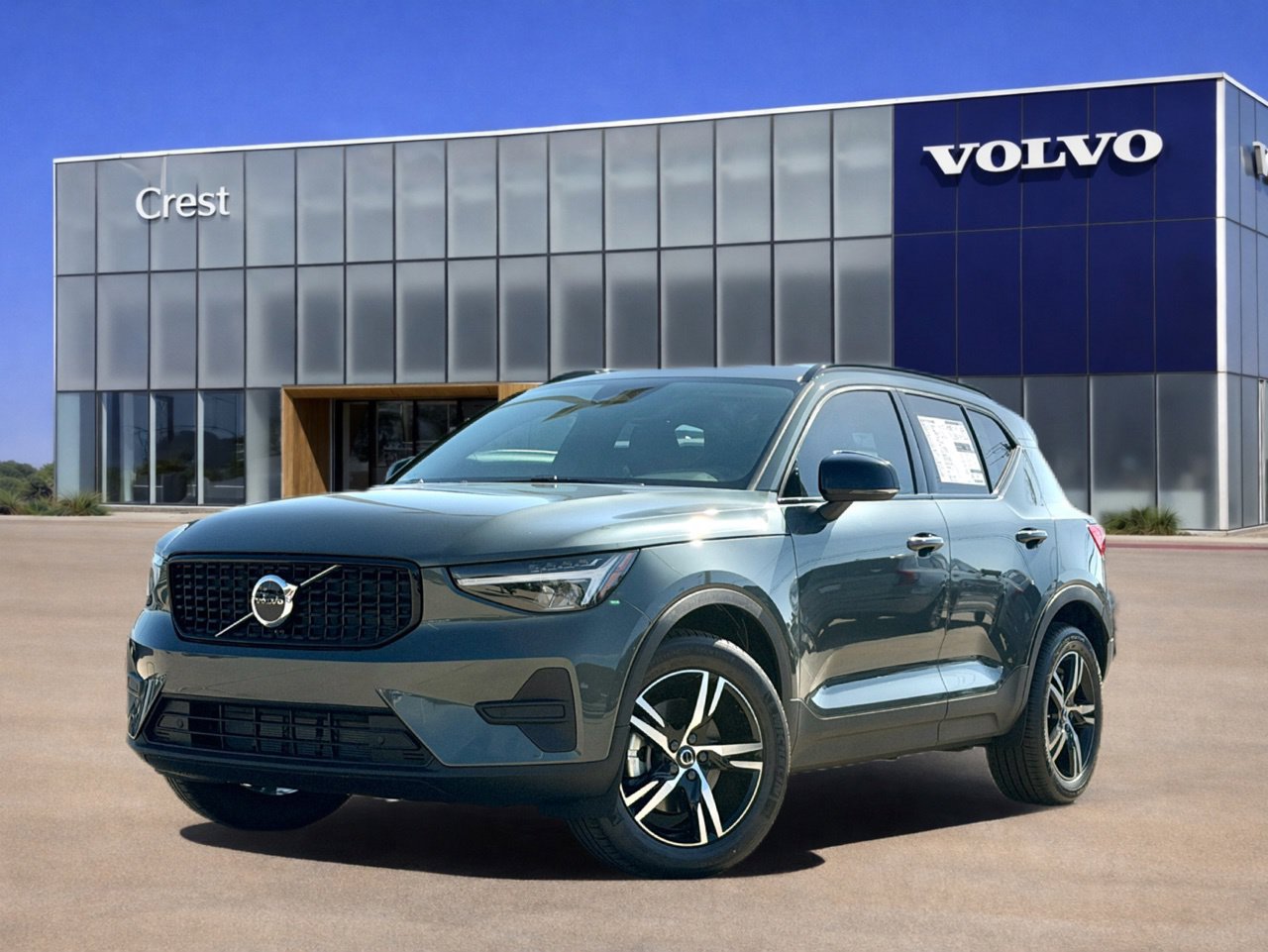 New 2026 Volvo XC40 B4 Core w/ Protection Package Premier