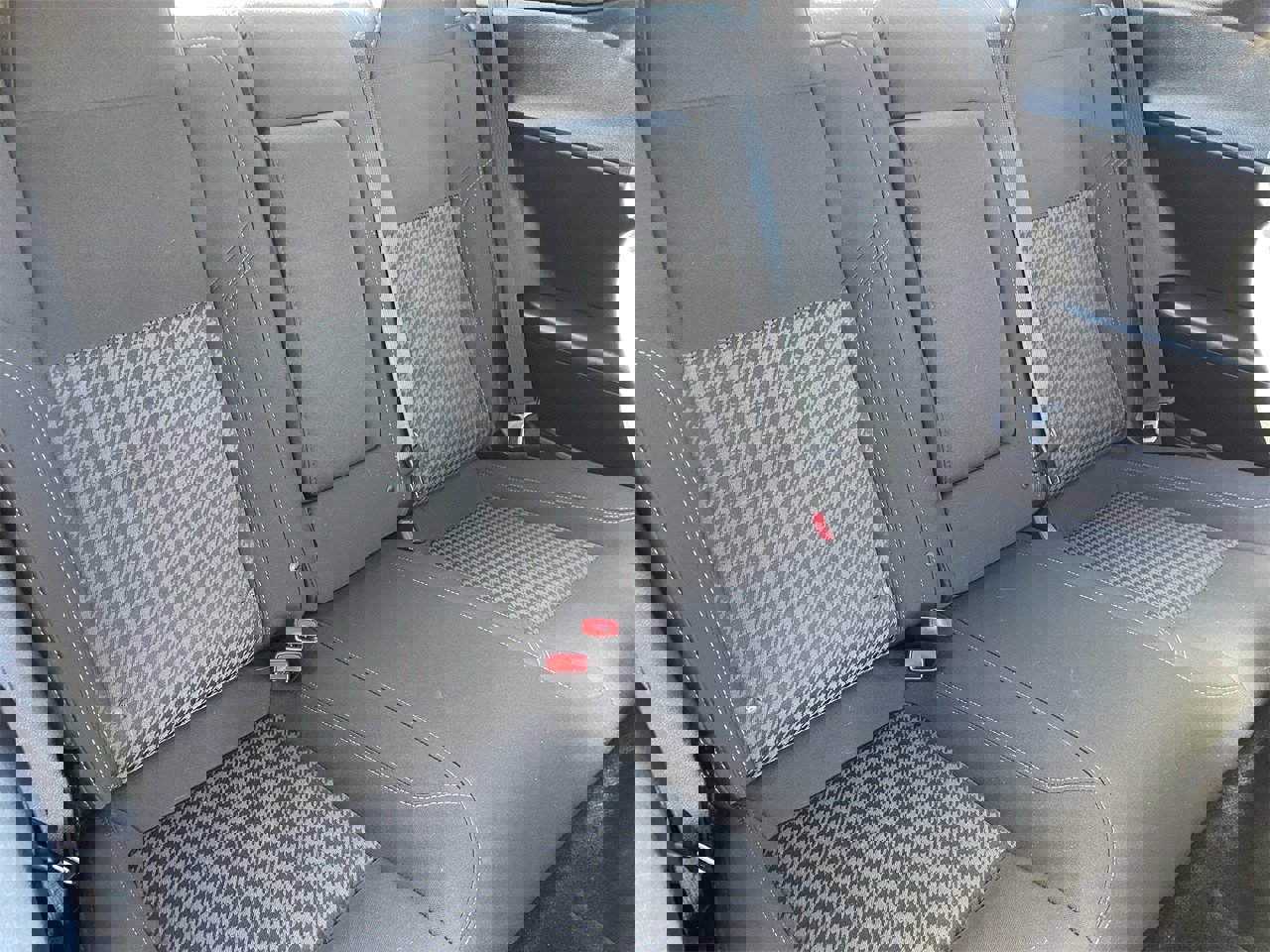 Used 2019 Dodge Challenger SXT image 11