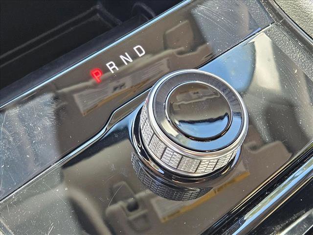 Used 2023 Jeep Grand Cherokee Laredo image 12